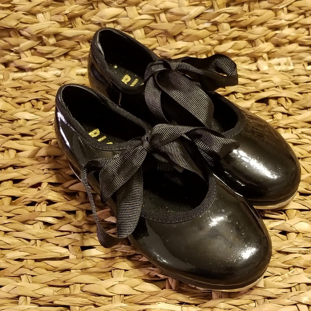 🔵Girls 8.5 tap shoes💃